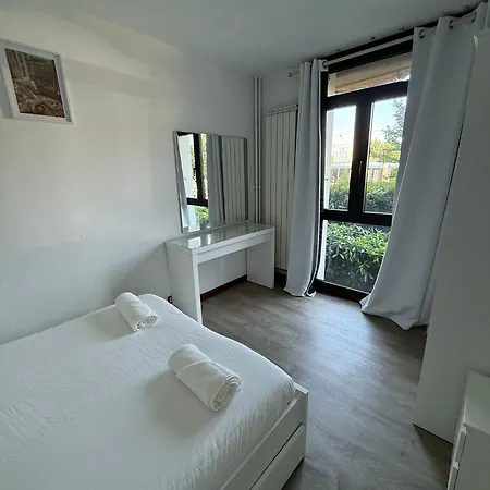 Leaf - En Collocation * Lormont