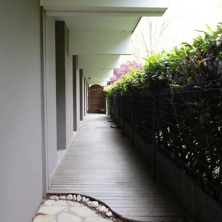 Leaf - En Collocation Lormont